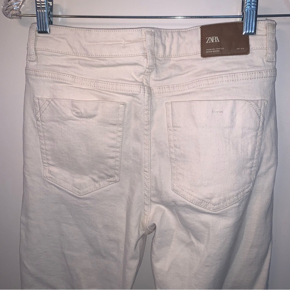 Zara Cropped High Rise Cream Jeans Raw Hem 6 - Picture 7 of 8